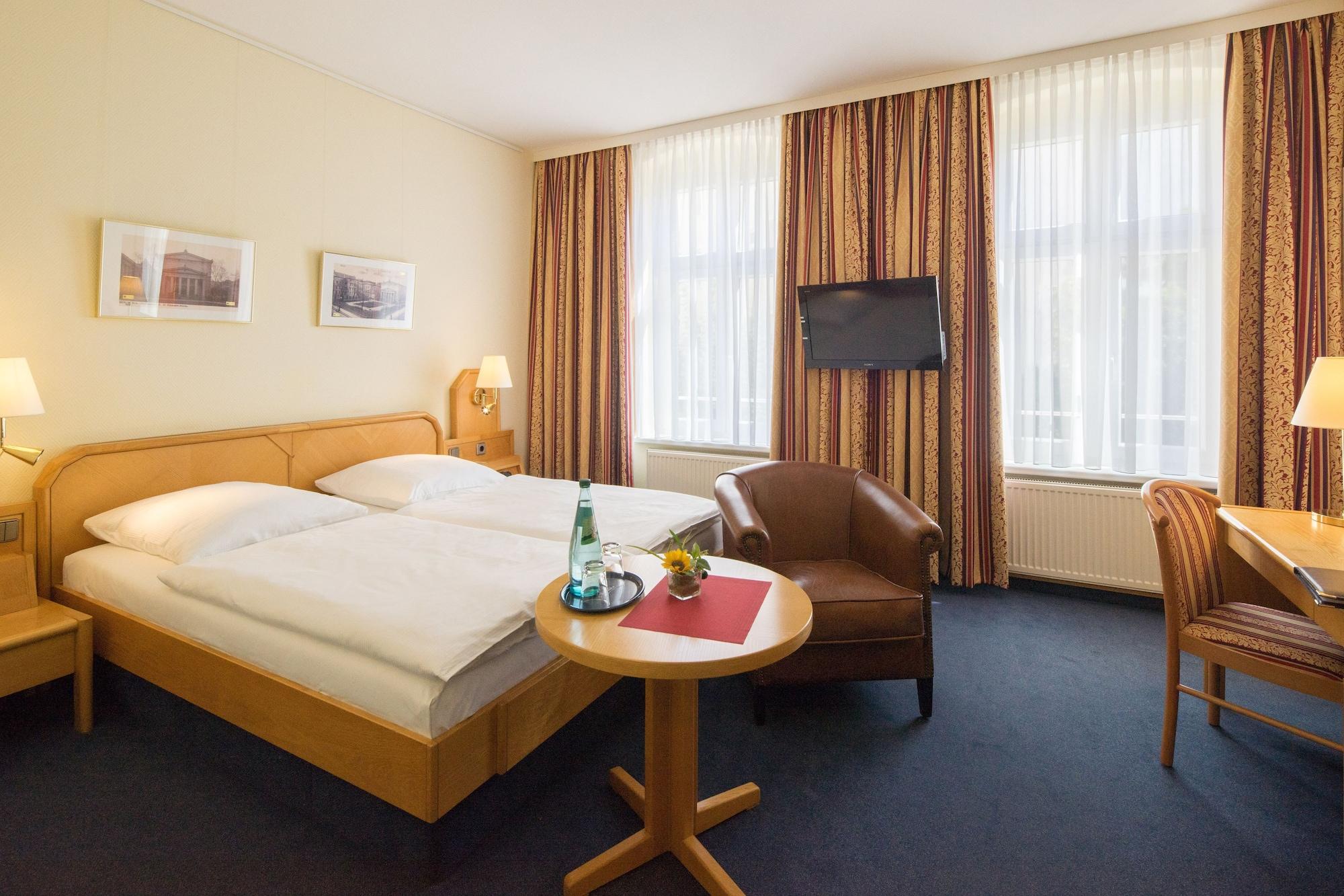 Hotel Kastanienhof Berlin Bagian luar foto