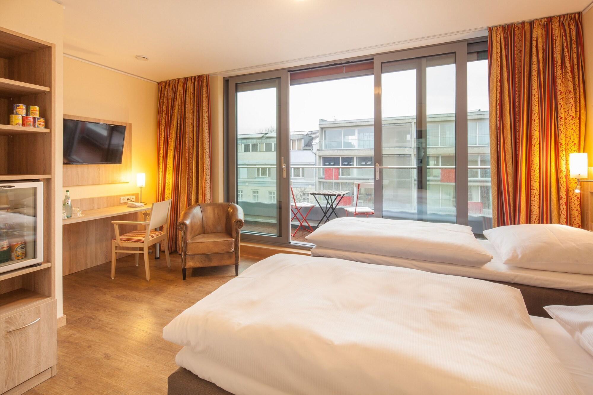 Hotel Kastanienhof Berlin Bagian luar foto