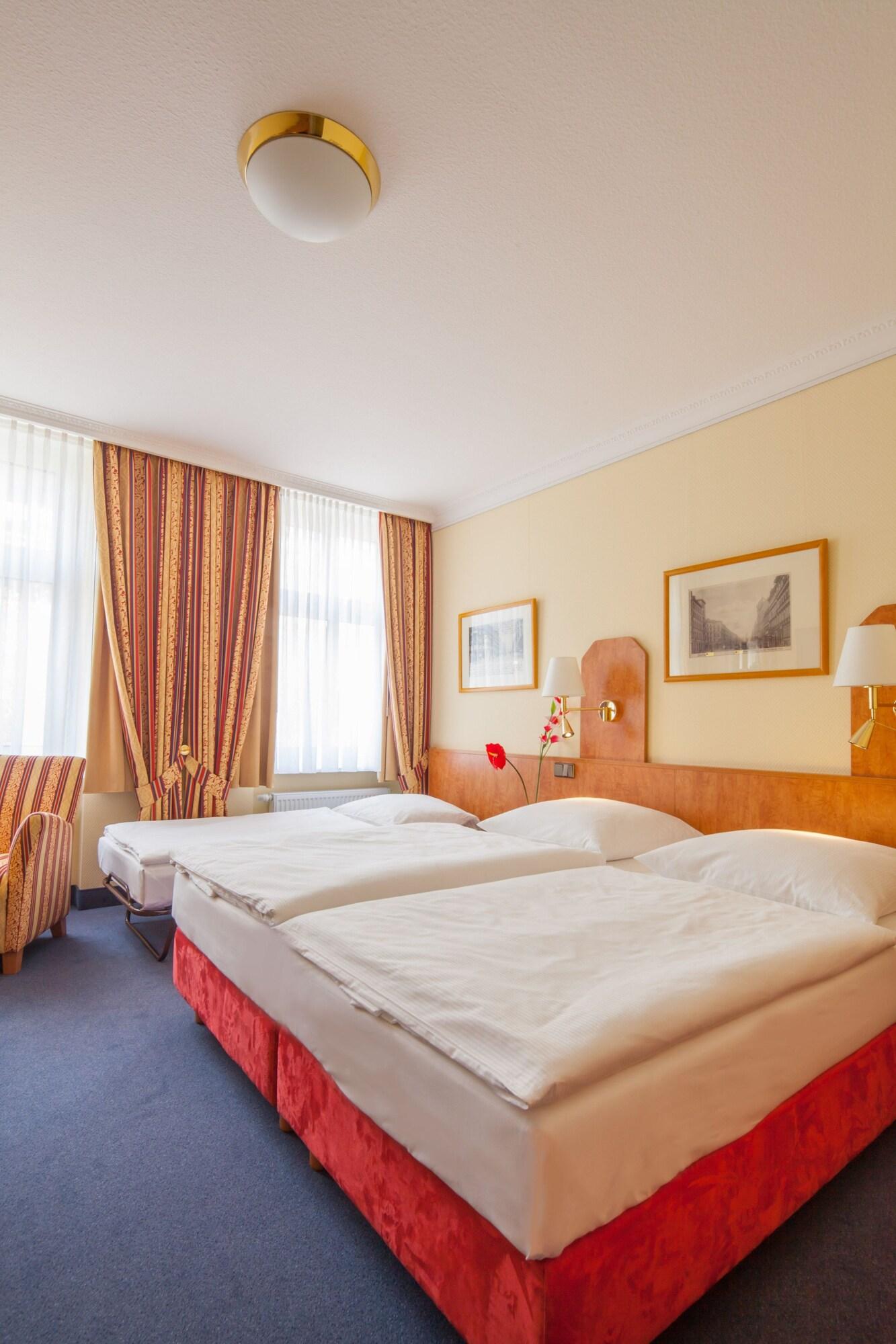Hotel Kastanienhof Berlin Bagian luar foto