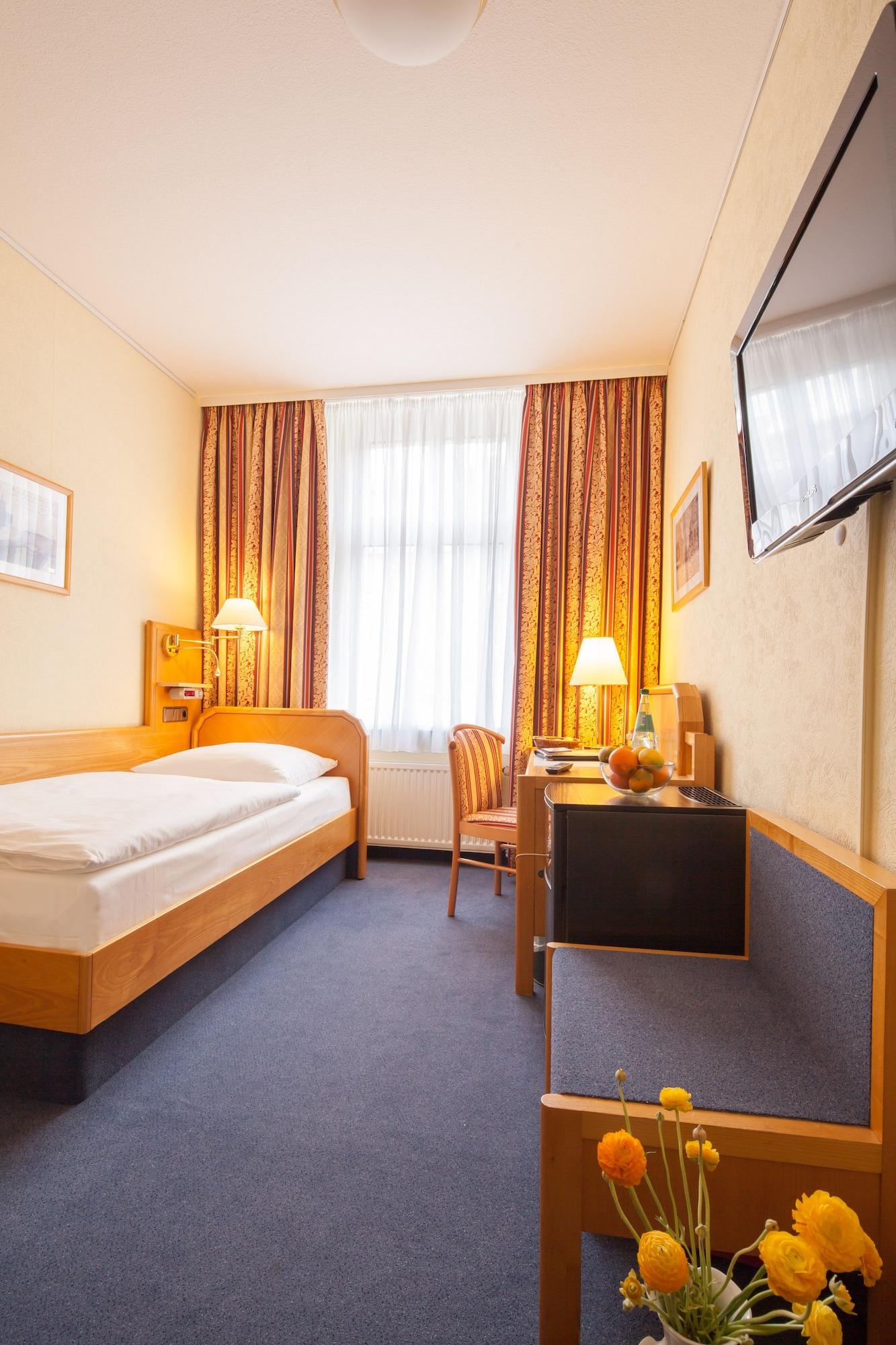 Hotel Kastanienhof Berlin Bagian luar foto