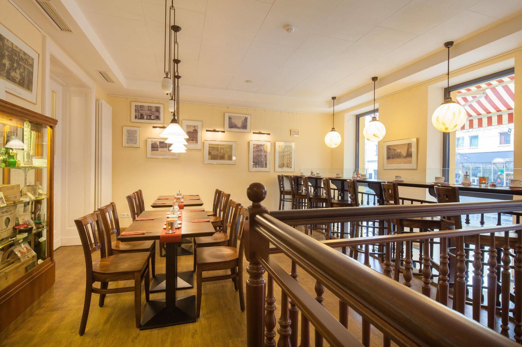 Hotel Kastanienhof Berlin Bagian luar foto